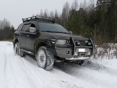 Mitsubishi Pajero Sport AT 33"