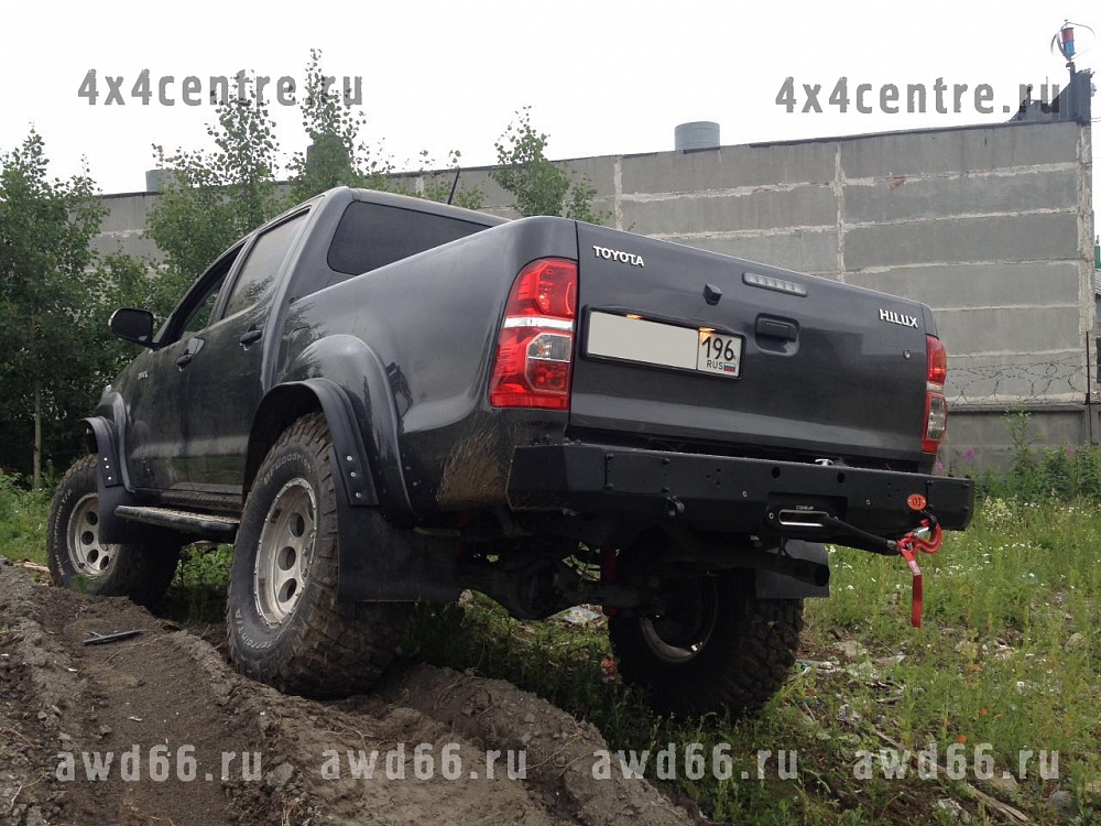 Toyota HiLux MT 37''