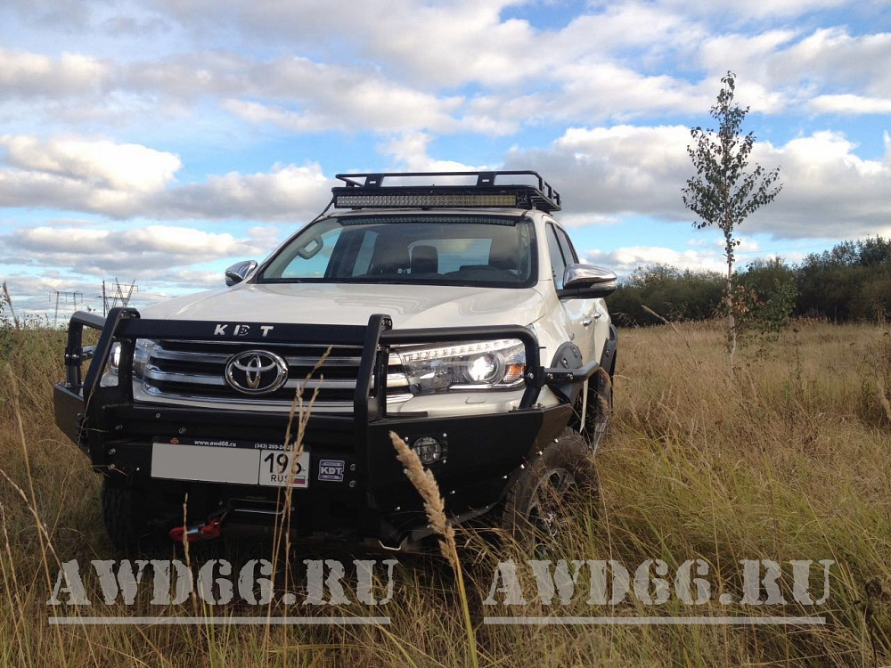 Toyota HiLux 2017 MT 33''