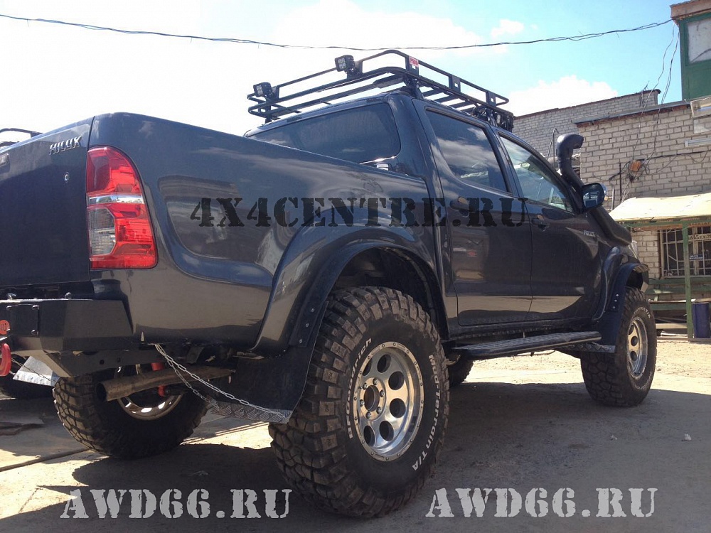 Toyota HiLux MT 37''