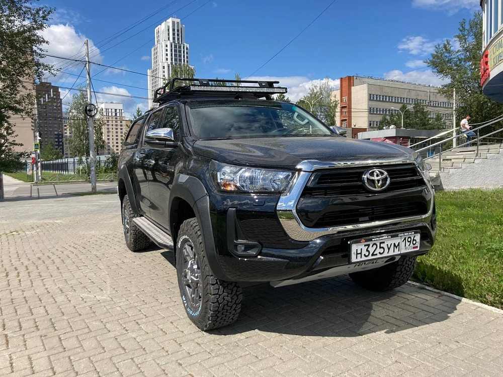 Toyota Hilux Black Onyx 2021 AT 32"