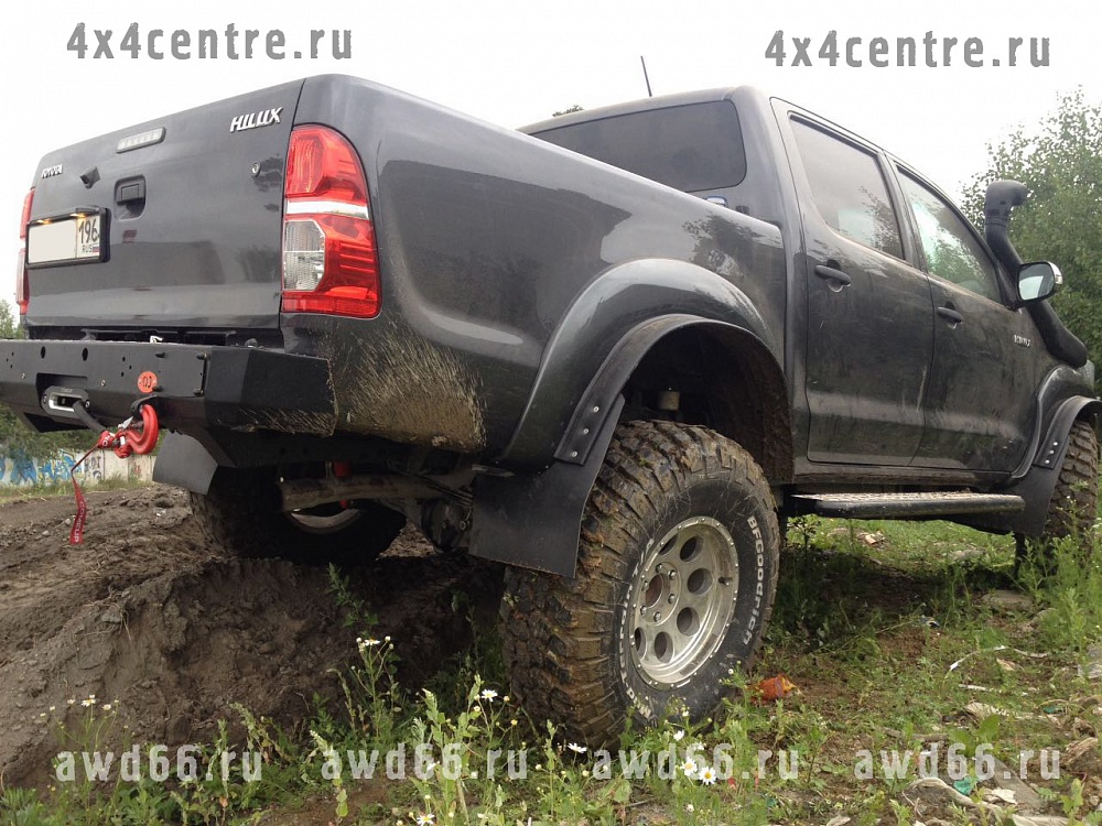 Toyota HiLux MT 37''