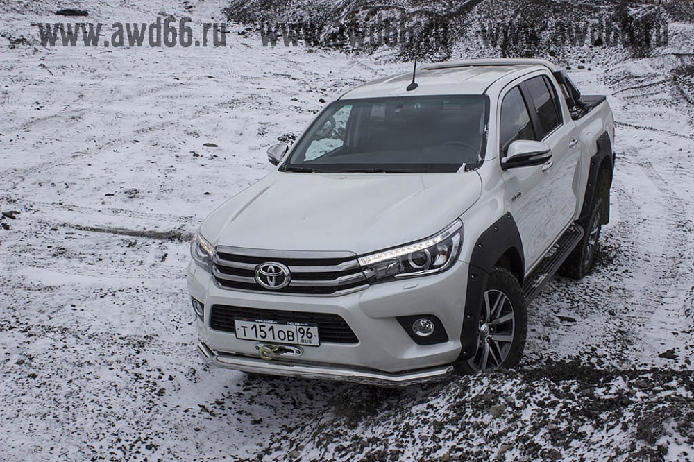 Toyota HiLux revo AT 32" лайт