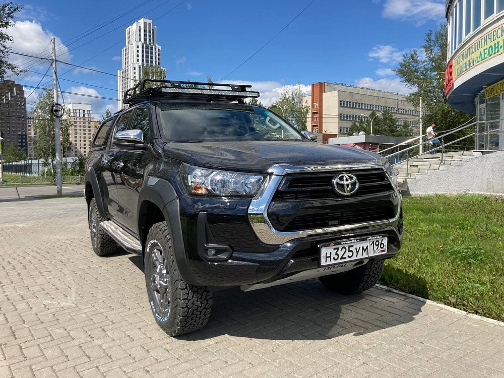 Toyota Hilux Black Onyx 2021 AT 32"