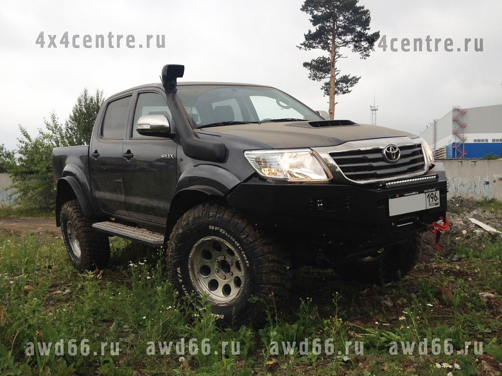 Toyota HiLux MT 37''