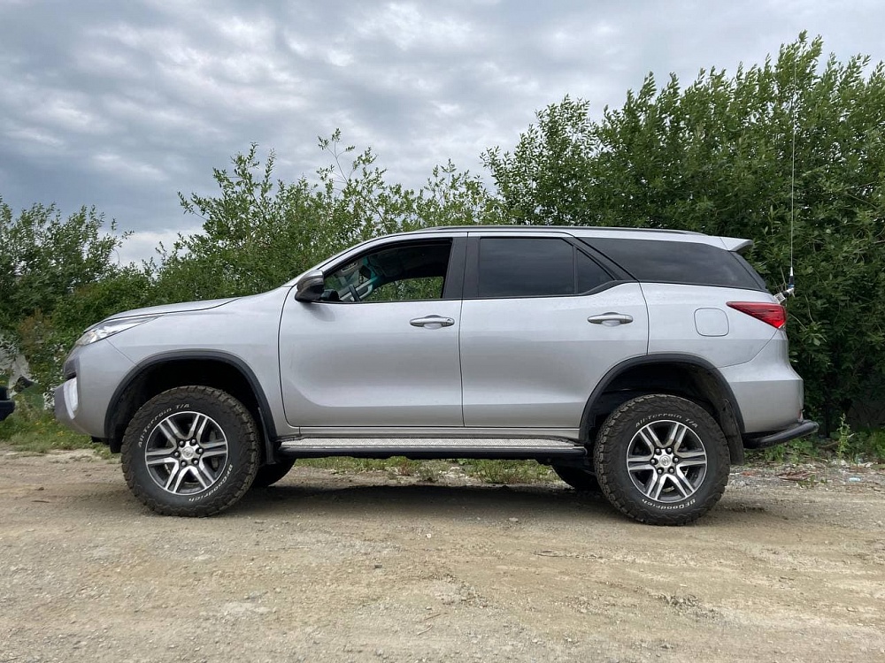 Toyota Fortuner AT 31"