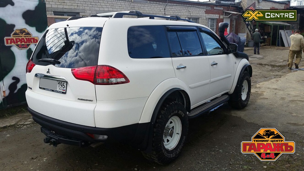 Mitsubishi Pajero Sport MT 32"