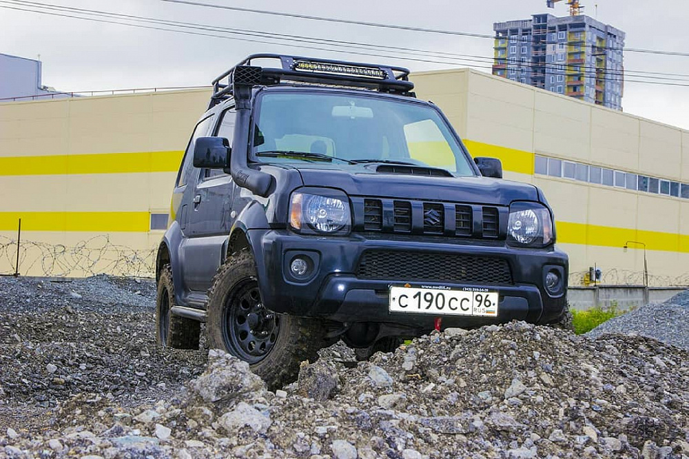 Suzuki Jimny MT