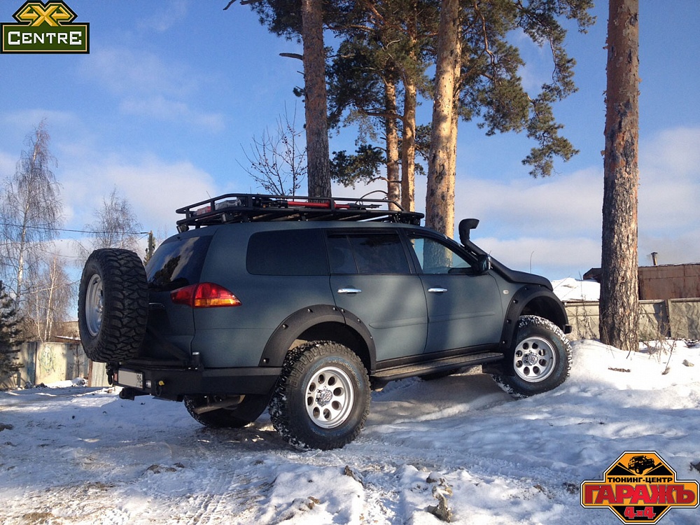 Mitsubishi Pajero Sport MT 35''