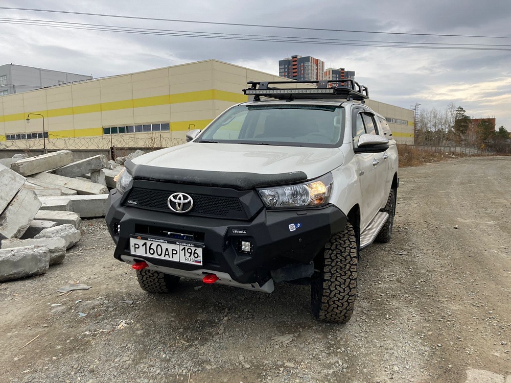 Toyota Hilux AT