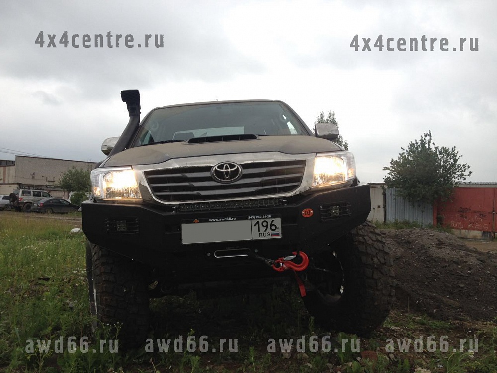 Toyota HiLux MT 37''