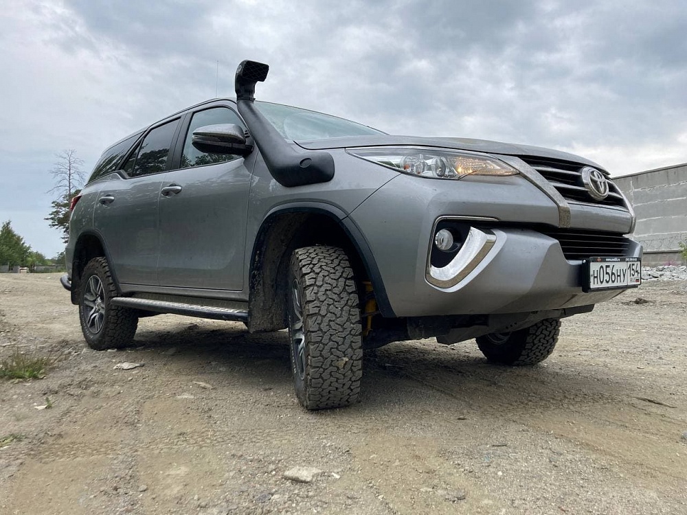 Toyota Fortuner AT 31"