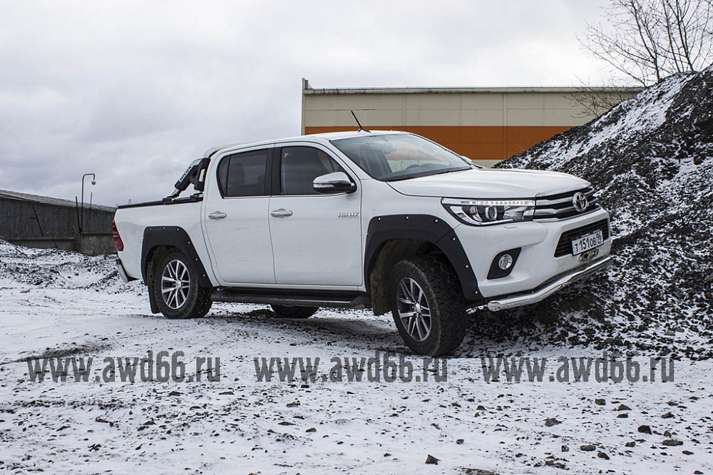 Toyota HiLux revo AT 32" лайт