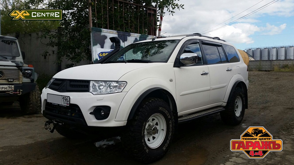 Mitsubishi Pajero Sport MT 32"