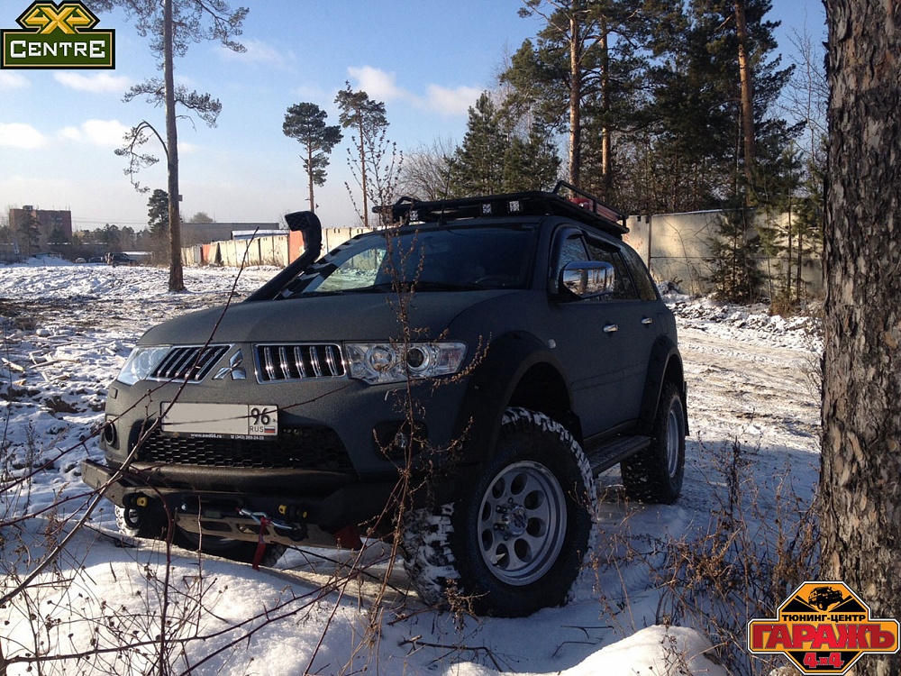 Mitsubishi Pajero Sport MT 35''