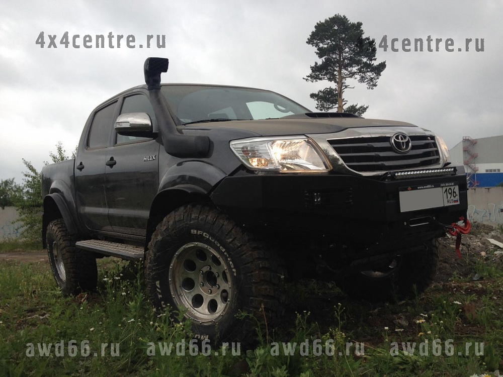 Toyota HiLux MT 37''